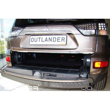Mitsubishi Outlander XL накладка защитная на задний бампер полиуретановая 