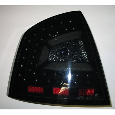 Skoda Octavia A5 седан оптика задняя LED светодиодная тонированная черная