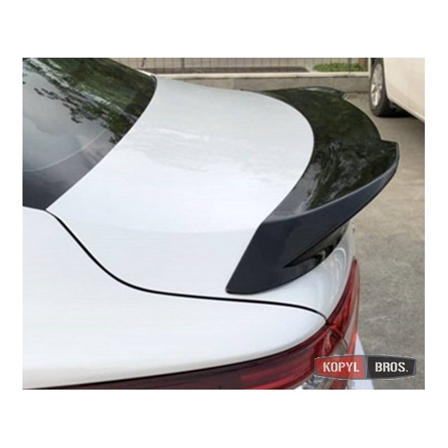 Toyota Camry XV70 2018+  задний спойлер крышки багажника стиль TRD 