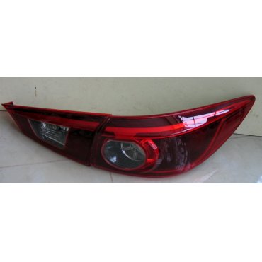 Mazda 3 Axela  тюнинг фонари задние красные