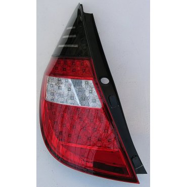 Hyundai  I30  оптика задняя красная LED