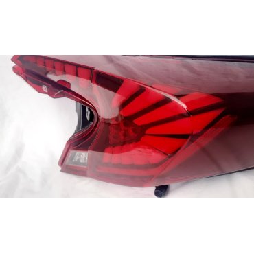 Toyota C-HR LED оптика задняя красная тип BW