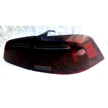 Volkswagen Passat B7 2011+ оптика задняя LED  B8,5 look красная