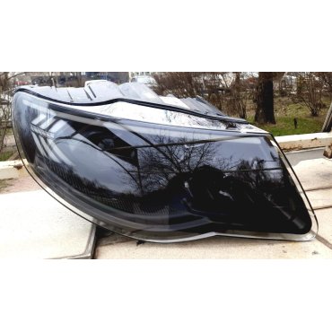 Volkswagen Touareg 2006+ оптика передняя  FULL LED