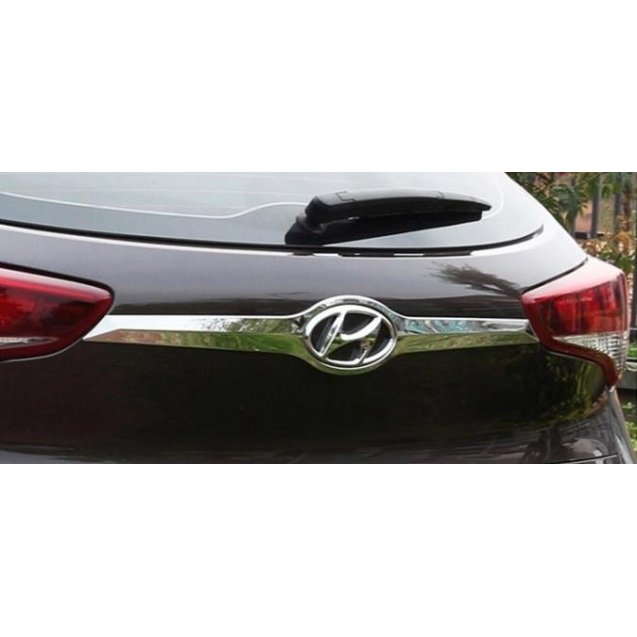 Hyundai Tucson TL 2015 накладка хром на заднюю дверь граненная 