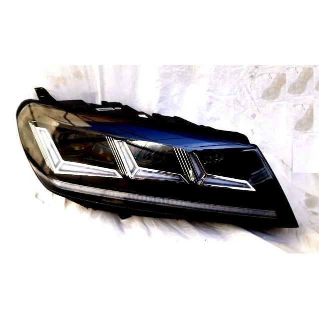 Volkswagen Touareg NF 2014+ оптика передняя  FULL LED