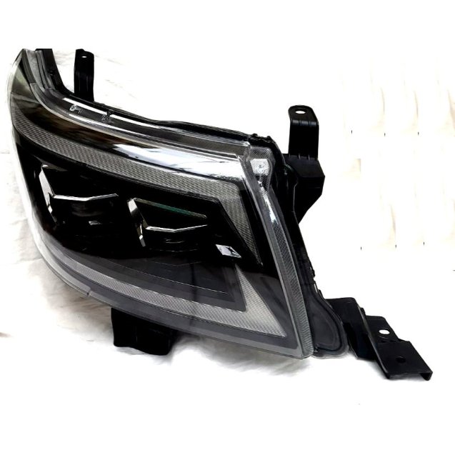 Toyota Hilux Vigo 2012+ оптика передняя тюнинг FULL LED GR Logo стиль CP