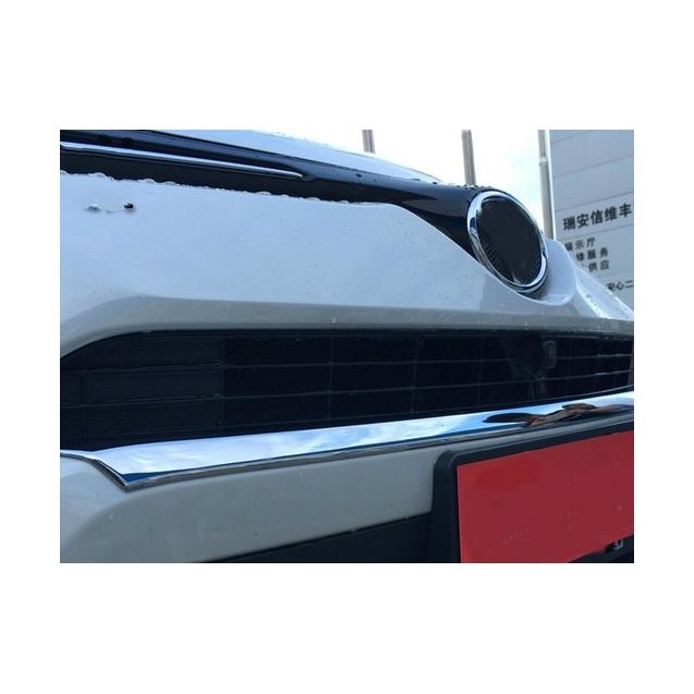 Toyota RAV4 Mk4 2016+  хром накладка на решетку радиатора нижняя