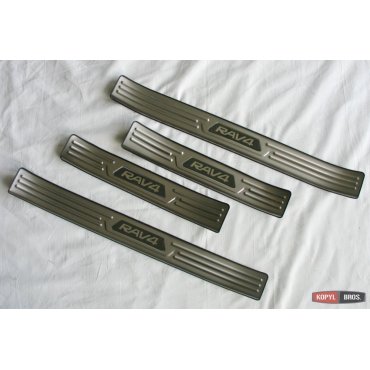 Toyota RAV 4 2019+ защитные накладки на дверные пороги внешние тип B