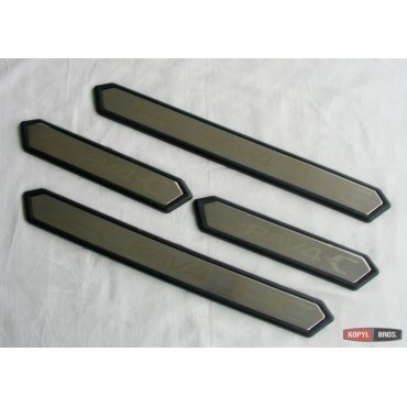 Toyota RAV 4 2019+ защитные накладки на дверные пороги внешние тип C