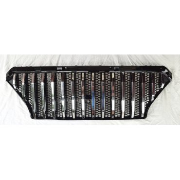 Hyundai Santa Fe 2018+ решетка радиатора без лого хром