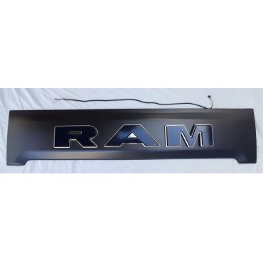 Dodge Ram 1500 Classic 2009+ накладка на задний борт KRN LED  Dodge Ram 1500 Classic 2009+ накладка на задний борт KRN LED