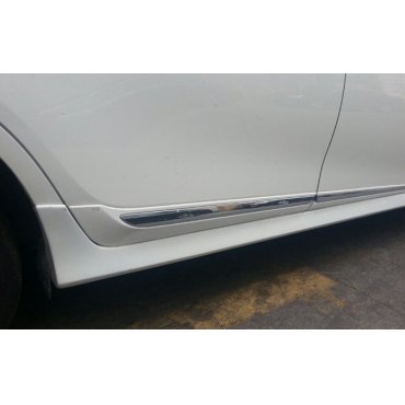 Toyota Corolla E170 / Altis молдинги дверные SS