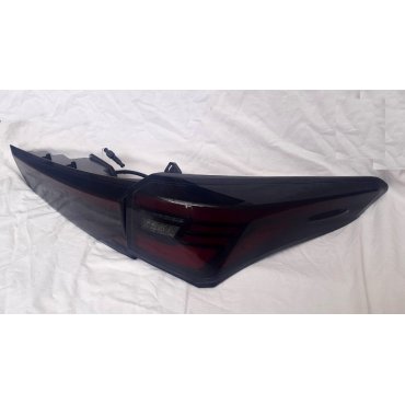 Toyota Highlander XU70 2020+ оптика задняя темная красная LED стиль ZW Toyota Highlander XU70 2020+ оптика задняя темная красная LED стиль ZW