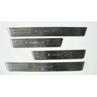 Toyota Camry V55 2015 накладки на пороги дверных проемов V2