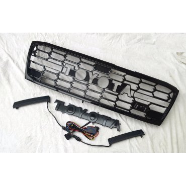 Toyota Land Cruiser LC100 2006+решетка радиатора с LED лого стиль GR Toyota Land Cruiser LC100 2006+решетка радиатора с LED лого стиль GR