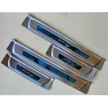 Kia Sportage KX5 Mk4 2015+ накладки на пороги дверных проемов синие Kia Sportage KX5 Mk4 2015+ накладки на пороги дверных проемов синие