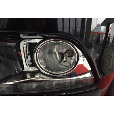 Toyota Highlander XU50 2014 накладка хром на противотуманные фары малая Toyota Highlander XU50 2014 накладка хром на противотуманные фары малая