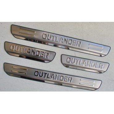 Mitsubishi Outlander 2015  накладки на пороги дверных проемов тип A Mitsubishi Outlander 2015  накладки на пороги дверных проемов тип A