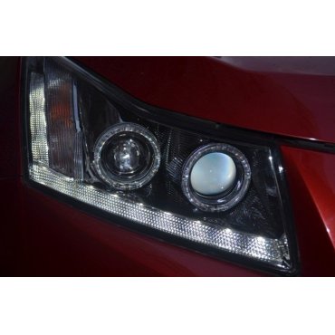 Chevrolet Cruze оптика передняя ксенон хром  DRL Chevrolet Cruze оптика передняя ксенон хром  DRL