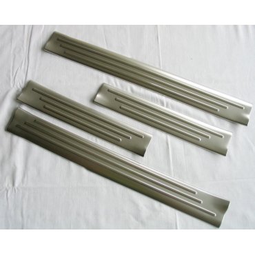 SsangYong Korando накладки защитные на пороги дверных проемов верхние