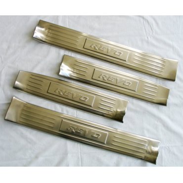 Toyota Hilux Revo 2014 накладки на пороги дверных проемов верхние