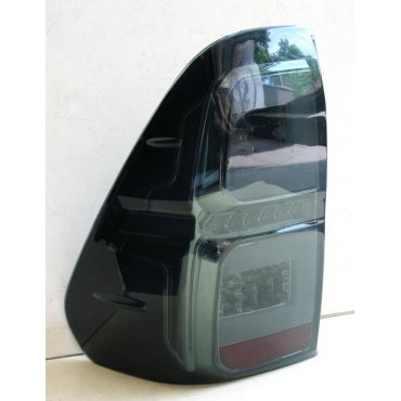 Toyota Hilux Revo 2014 оптика задняя тюнинг LED черная V1