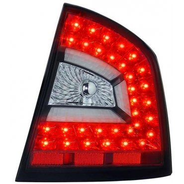 Skoda Octavia A5 седан оптика задняя LED светодиодная тонированная черная