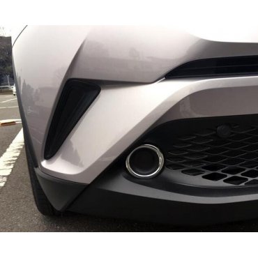 Toyota C-HR накладки хром на передние противотуманные фары Toyota C-HR накладки хром на передние противотуманные фары