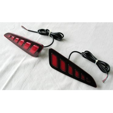 Toyota C-HR LED вставки катафоты в задний бампер Toyota C-HR LED вставки катафоты в задний бампер