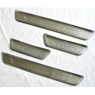 Hyundai Tucson TL 2015 накладки нижние на пороги дверных проемов тип W